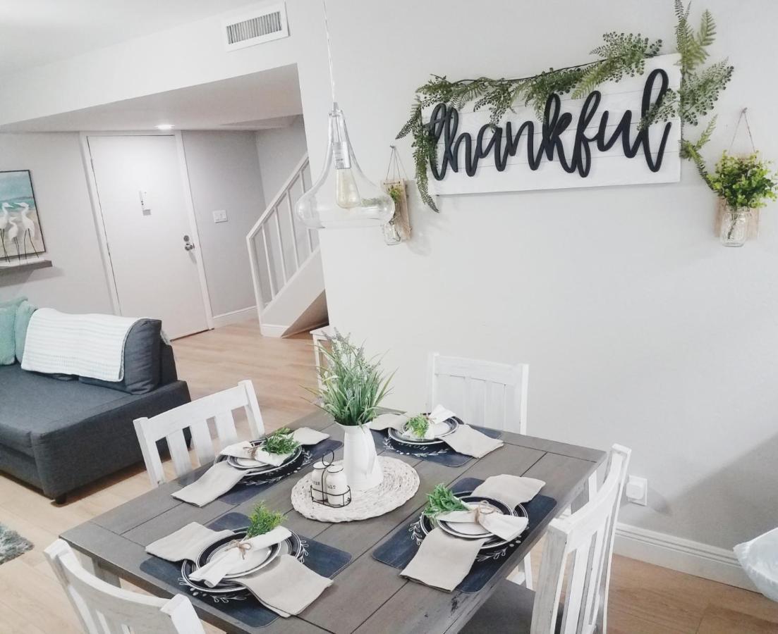Cozy 3 Bed 2.5 Bath Located Near Busch Gardens Διαμέρισμα Τάμπα Εξωτερικό φωτογραφία