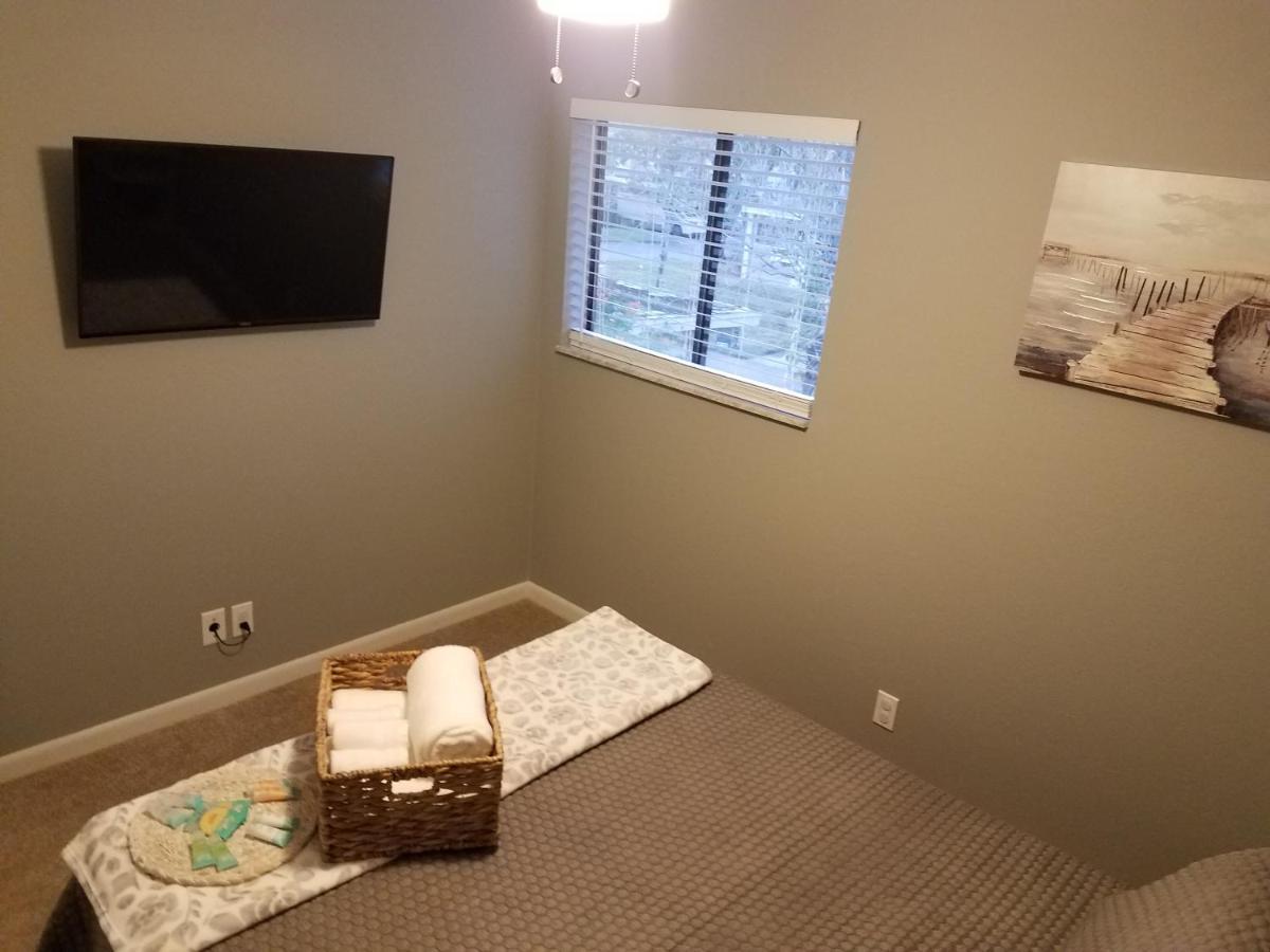 Cozy 3 Bed 2.5 Bath Located Near Busch Gardens Διαμέρισμα Τάμπα Εξωτερικό φωτογραφία
